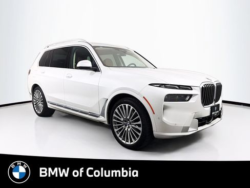Used 2024 BMW X7 xDrive40i w/ Executive Package AWD/4WD image 1
