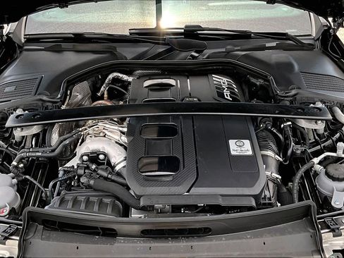 Used 2025 Mercedes-Benz C 43 AMG 4MATIC Sedan image 31