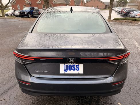 Used 2025 Honda Accord SE image 4