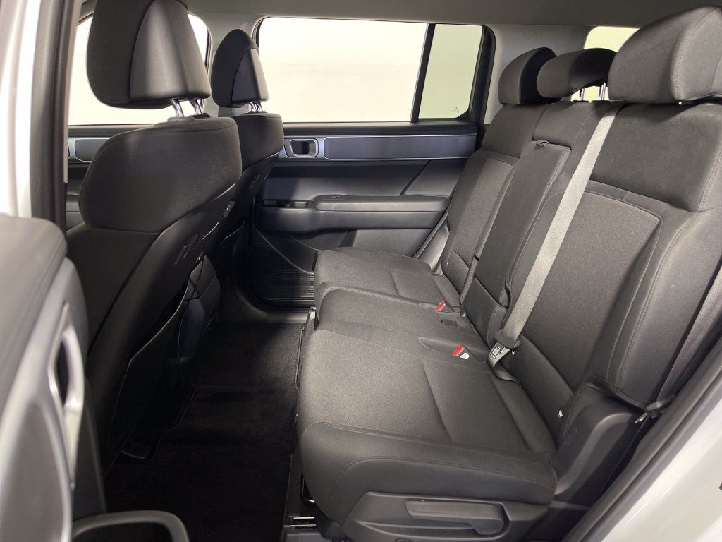 Certified 2026 Hyundai Santa Fe SE FWD image 14