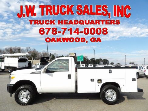 Used 2015 Ford F250 XL image 2