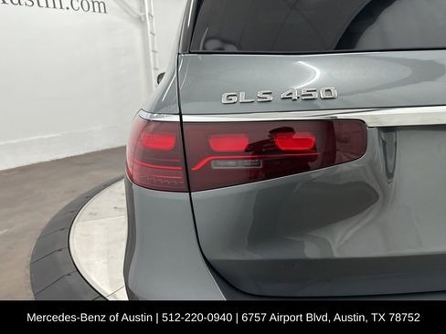 Certified 2026 Mercedes-Benz GLS 450 4MATIC image 33
