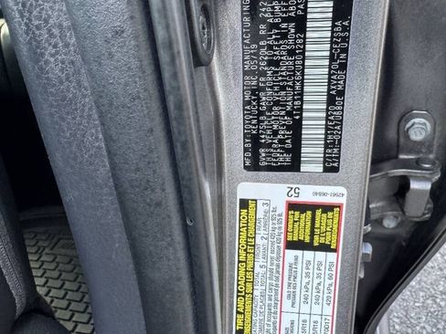 Used 2019 Toyota Camry SE FWD image 22