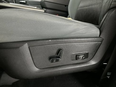 Used 2014 RAM 1500 Outdoorsman AWD/4WD image 12