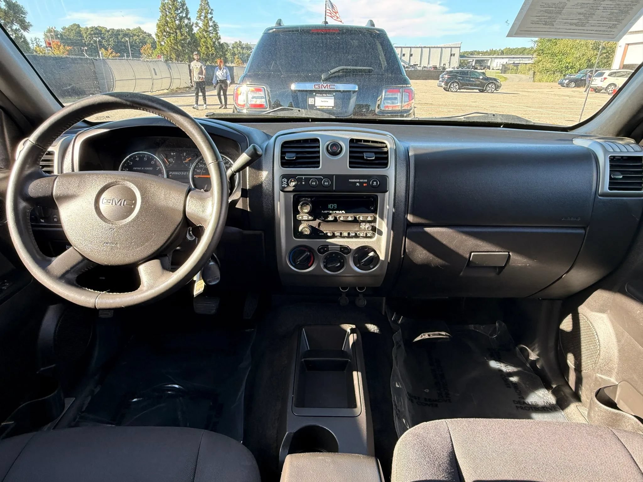 Used 2011 GMC Canyon SLE AWD/4WD image 3