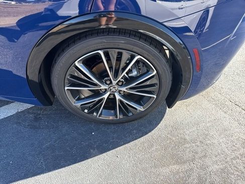 Used 2026 Toyota Prius XLE image 8