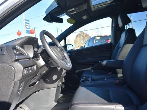 Used 2023 Honda Odyssey Sport image 28