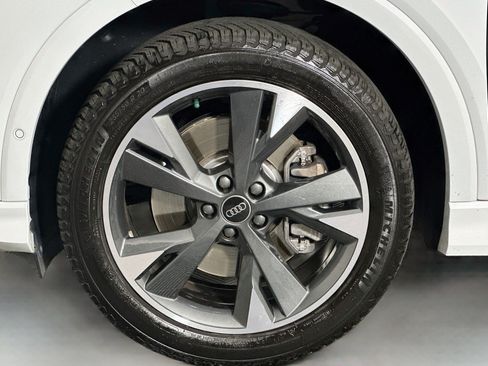 Used 2023 Audi Q4 e-tron Premium Plus AWD/4WD image 11