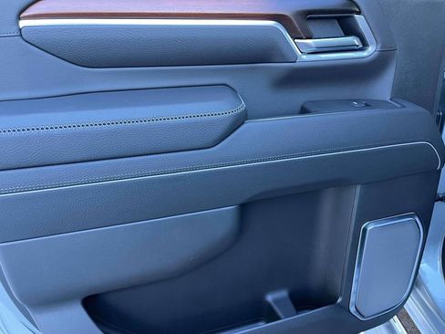 New 2026 GMC Sierra 2500 Denali w/ Denali Reserve Package image 15