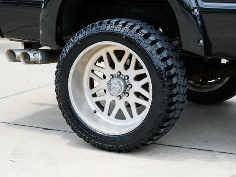 Used 2014 Ford F350 Platinum w/ FX4 Off-Road Package AWD/4WD image 16