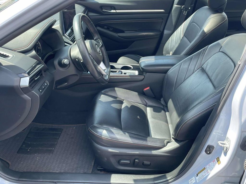 Used 2023 Nissan Altima 2.5 SR w/ SR Premium Package AWD/4WD image 14