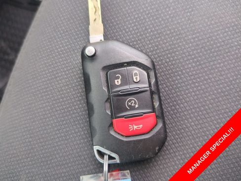 Certified 2019 Jeep Wrangler Unlimited Sahara AWD/4WD image 67