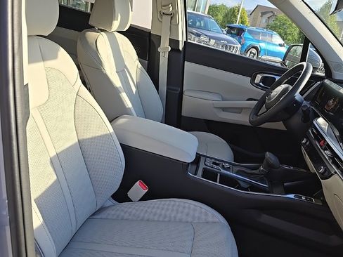 New 2025 Kia Sorento EX w/ Panoramic Sunroof Package image 8