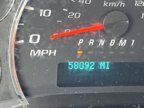 Used 2015 Chevrolet Express 2500 RWD image 3