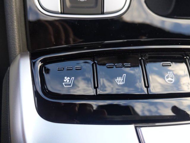 Used 2023 Hyundai Santa Cruz Limited AWD/4WD image 18