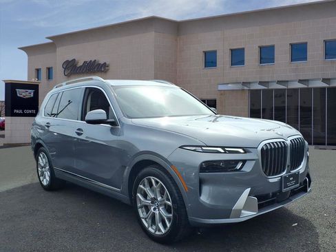 Used 2023 BMW X7 xDrive40i w/ Parking Assistance Package image 3