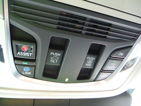 Used 2022 Acura RDX AWD w/ Advance Package image 28