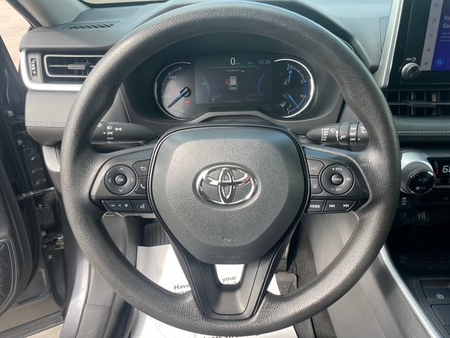 Used 2025 Toyota RAV4 XLE AWD/4WD image 25