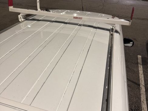 Used 2022 Ford Transit Connect XL image 9