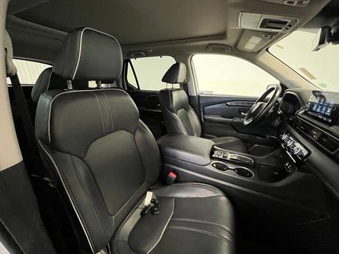 Used 2023 Honda Pilot Elite image 9