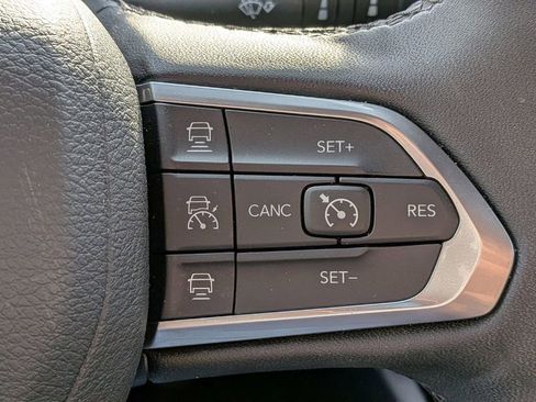 Used 2024 Jeep Compass Limited image 26