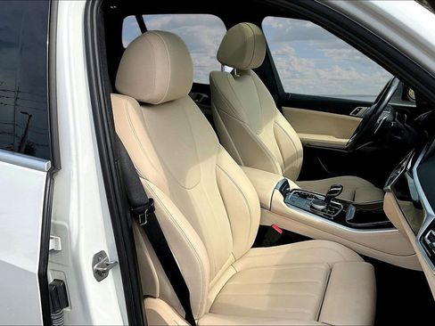 Used 2021 BMW X5 sDrive40i w/ Premium Package RWD image 26