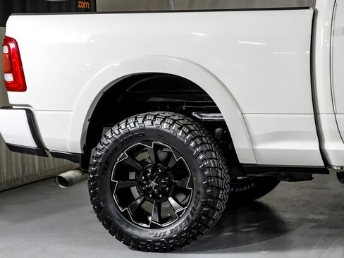 Used 2021 RAM 2500 Laramie AWD/4WD image 7