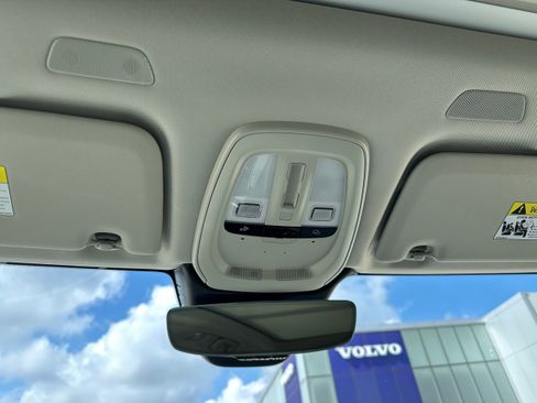 Used 2025 Volvo XC60 B5 Plus w/ Protection Package Premier image 15