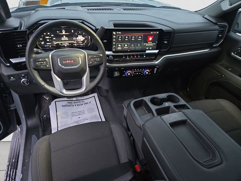 Used 2024 GMC Sierra 1500 Elevation image 12