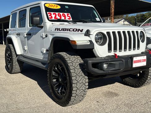 Used 2019 Jeep Wrangler Unlimited Rubicon image 3