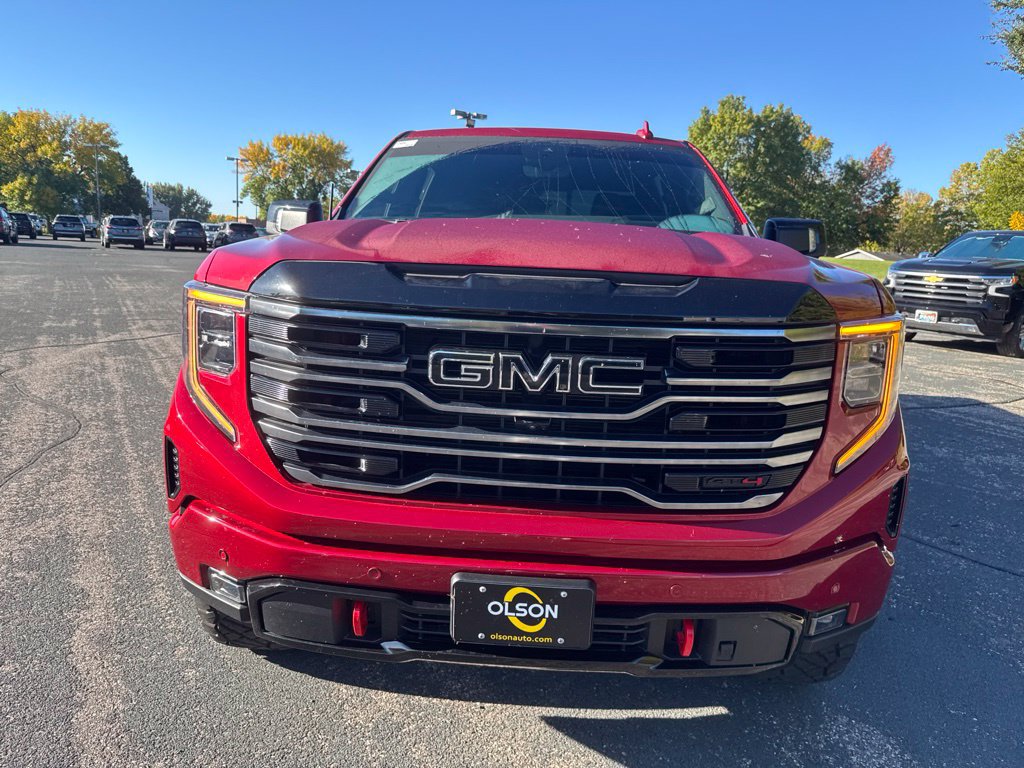 Used 2025 GMC Sierra 1500 AT4 w/ AT4 Premium Package AWD/4WD image 8