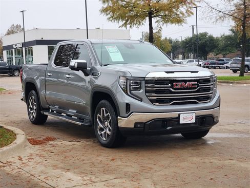 Used 2023 GMC Sierra 1500 SLT image 3