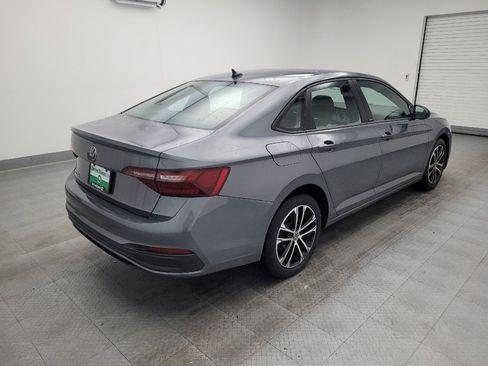 Used 2023 Volkswagen Jetta Sport image 9