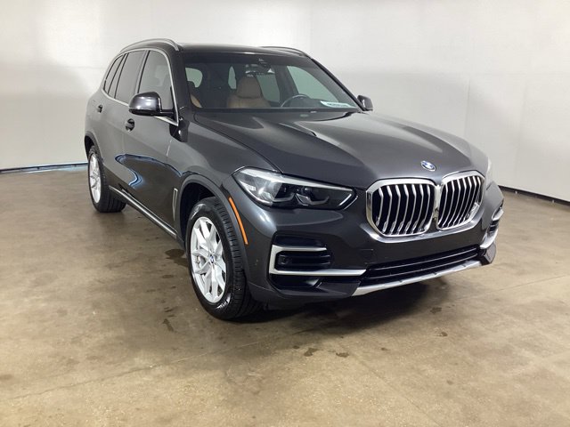 Used 2023 BMW X5 xDrive40i w/ Premium Package AWD/4WD image 3