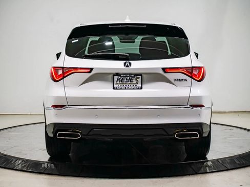 Used 2024 Acura MDX FWD w/ Technology Package image 3