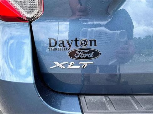 Used 2020 Ford Explorer XLT w/ Equipment Group 202A AWD/4WD image 34