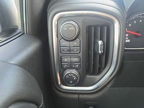 Used 2021 Chevrolet Silverado 1500 LT Trail Boss w/ Convenience Package II image 22