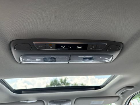 Used 2022 Kia Telluride EX AWD/4WD image 16
