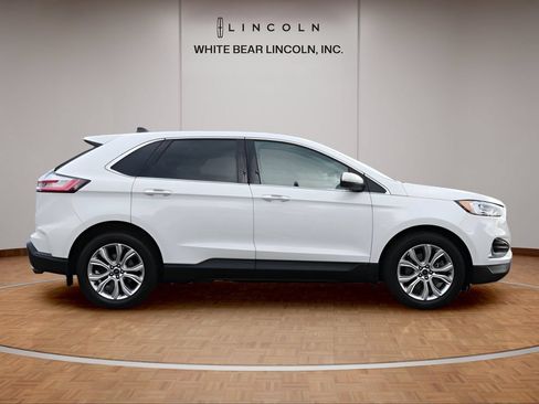Used 2020 Ford Edge Titanium w/ Class II Trailer Tow Package AWD/4WD image 4
