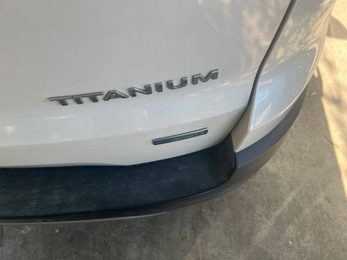 Used 2018 Ford EcoSport Titanium FWD image 4