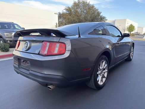 Used 2010 Ford Mustang Premium image 18