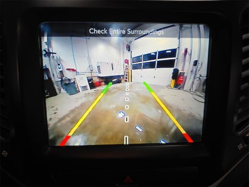 Used 2017 Jeep Cherokee Trailhawk w/ Comfort & Convenience Group image 23