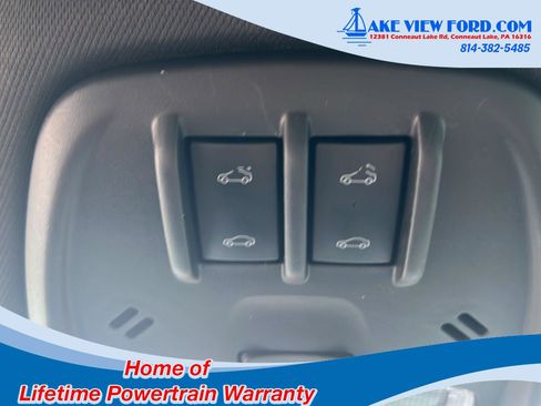 Used 2024 Chevrolet Trax RS w/ Sunroof Package FWD image 37