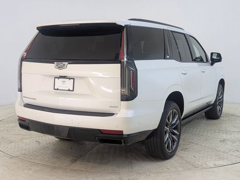 Certified 2022 Cadillac Escalade Sport Platinum w/ Heavy-Duty Trailer Package image 9