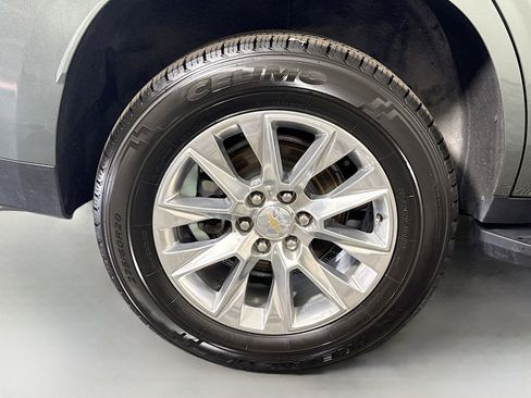 Used 2024 Chevrolet Tahoe Premier image 33