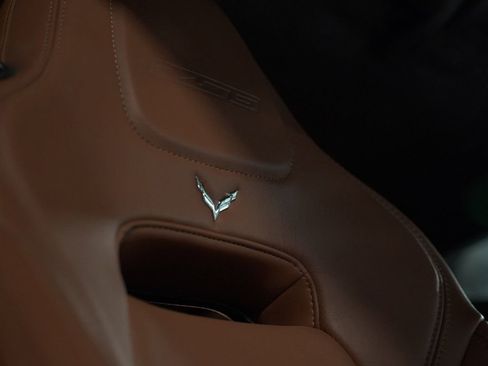 Used 2018 Chevrolet Corvette Z06 RWD image 40