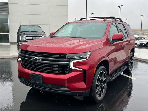 Used 2021 Chevrolet Tahoe RST w/ Luxury Package image 2