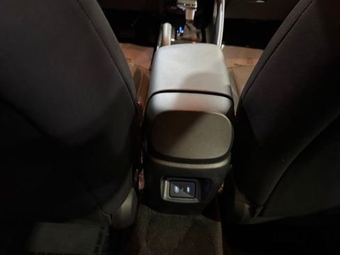 New 2025 Hyundai Elantra SE image 25