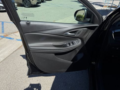Used 2025 Buick Encore GX Preferred FWD image 18