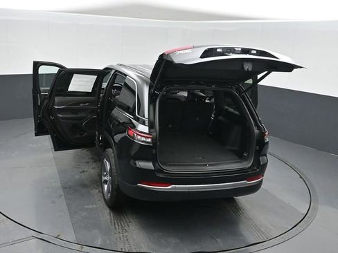 New 2026 Jeep Grand Cherokee Limited RWD image 51